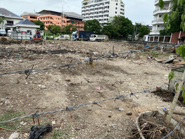 ขาย-เช่า ที่ดินเปล่า อ่อนนุช ซ. 33, 35 (ติดถนนซอย)  301 ตรว. กทม.